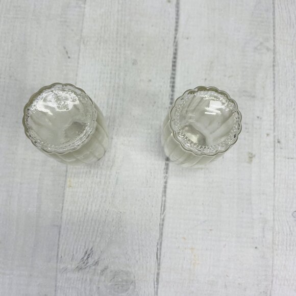 DWK 2010 Animal Gray Black Horse Resin Holder w Salt And Pepper Shaker Set 3 - Picture 12 of 15